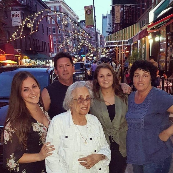 Meet your posh ambassador! - Picture 3 of 4